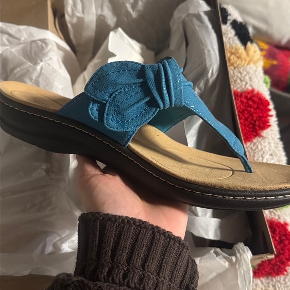 Clarks Laurieann Rae Turquoise Sandals 12W Cloudsteppers for Comfort - Picture 4 of 6